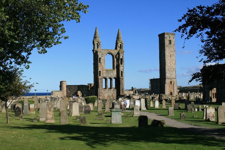 St Andrews Cathedral Trip Packages