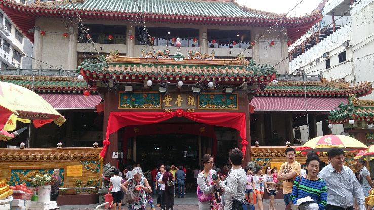 Kuan Yin Thong Hood Cho Temple Trip Packages