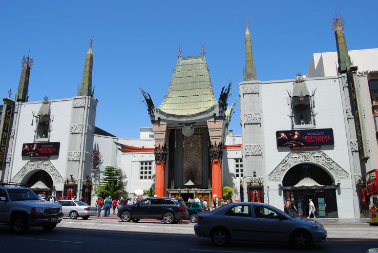 Chinese Theatre Trip Packages