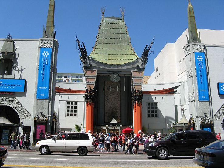Chinese Theatre Trip Packages