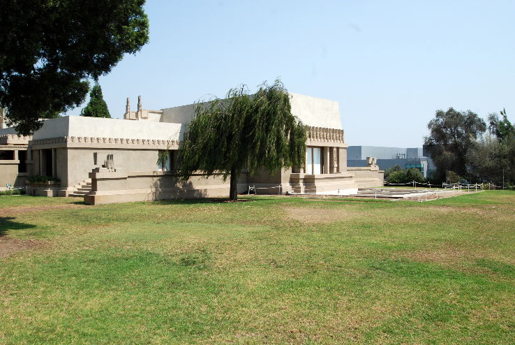 Barnsdall Art Park & Hollyhock House Trip Packages