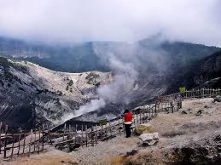 Tangkuban Perahu Trip Packages