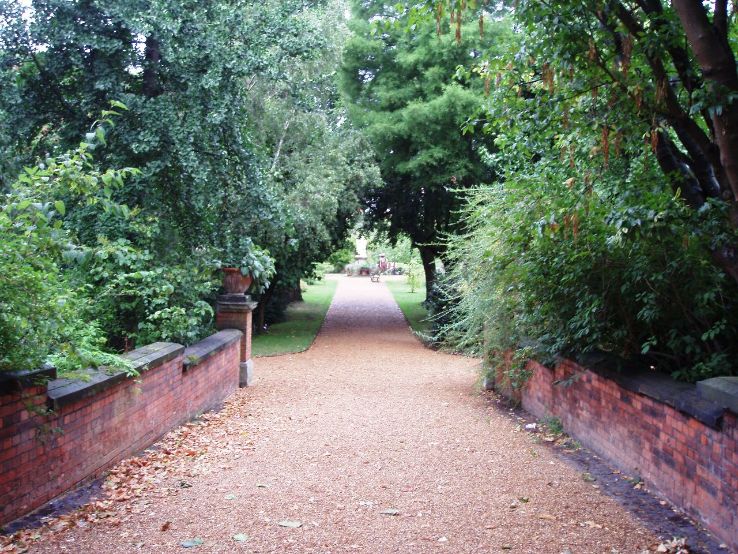 Chelsea Physic Garden Trip Packages