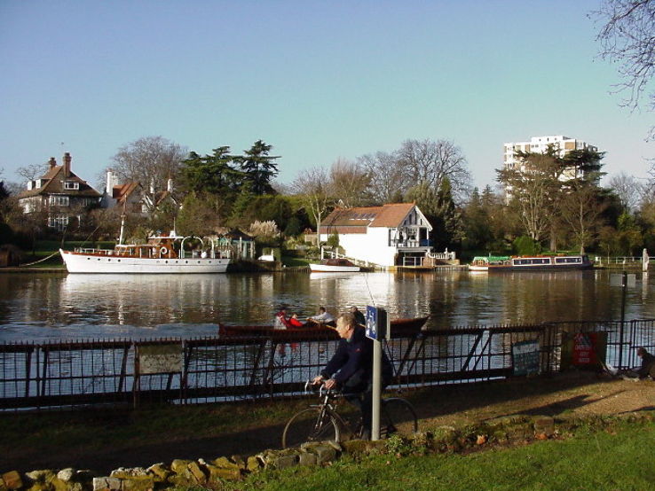 Canbury Gardens Trip Packages