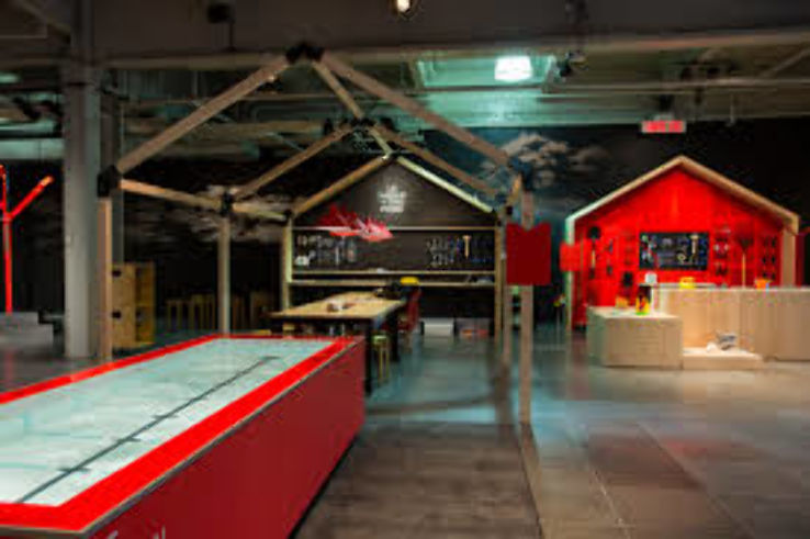 Montreal Science Centre Trip Packages