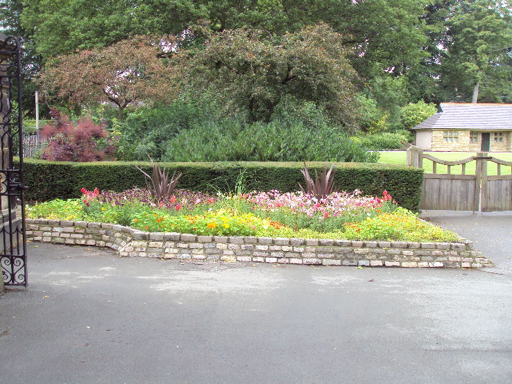 Roundhay Park Trip Packages