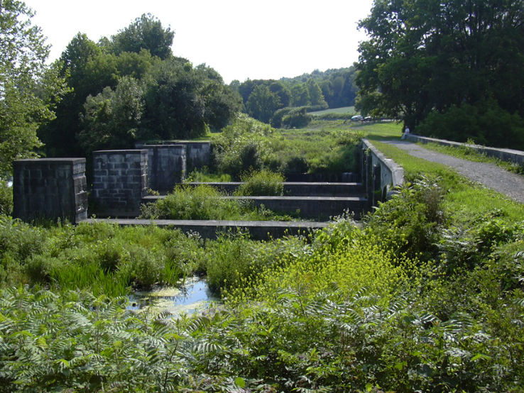 Nine Mile Creek Aqueduct  Trip Packages