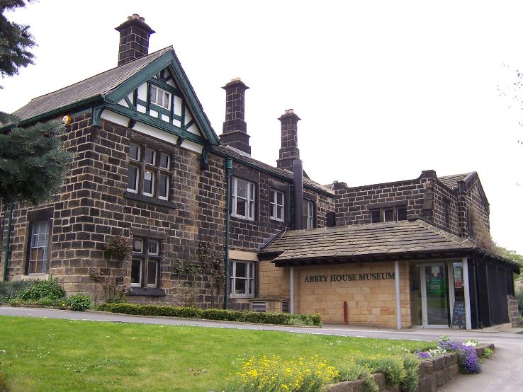Abbey House Museum Trip Packages