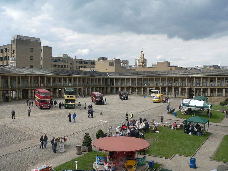 The Piece hall Trip Packages
