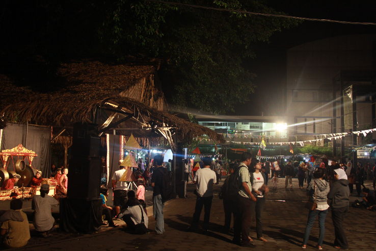 Taman Budaya  Trip Packages