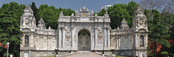 Dolmabahce Palace Trip Packages
