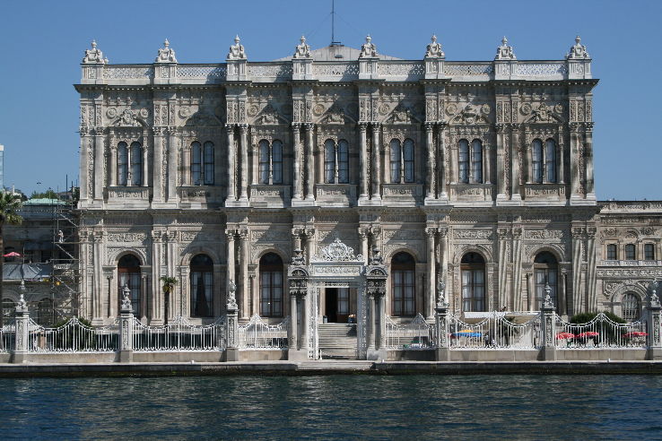 Dolmabahce Palace Trip Packages