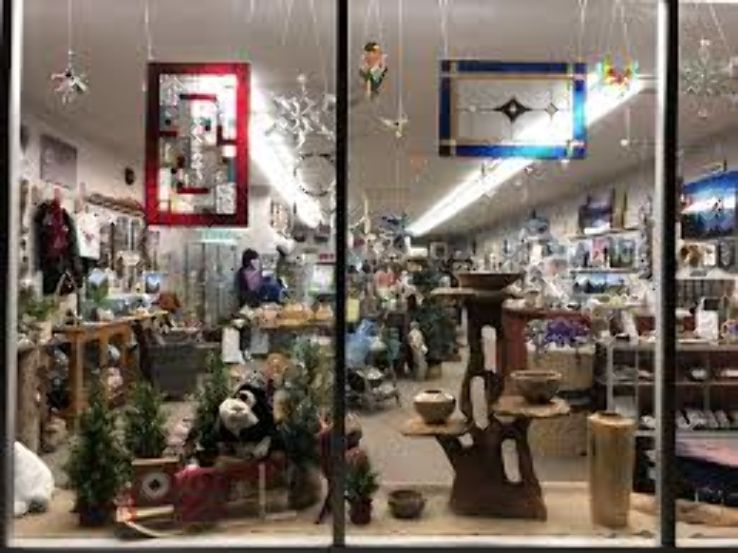 Red Raven Art Gallery Trip Packages