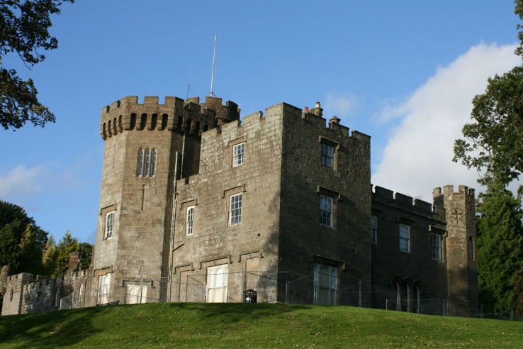Balloch Castle Trip Packages