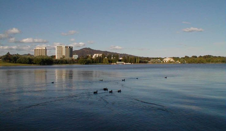 Lake Burley Griffin Trip Packages