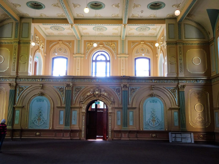 The Bendigo Town Hall Trip Packages