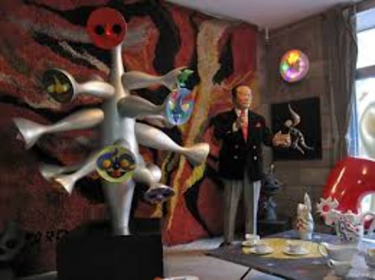 Taro Okamoto Museum of Art Trip Packages