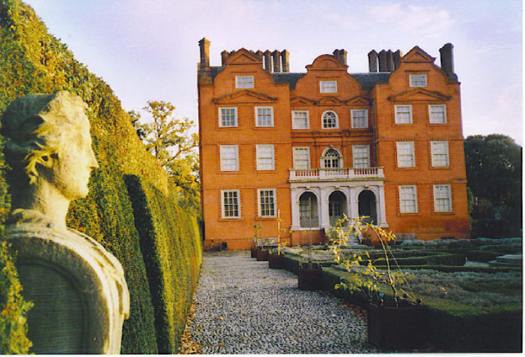 Kew Palace Trip Packages