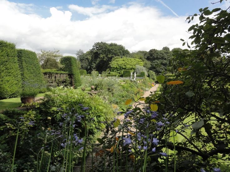 Renishaw Hall Trip Packages