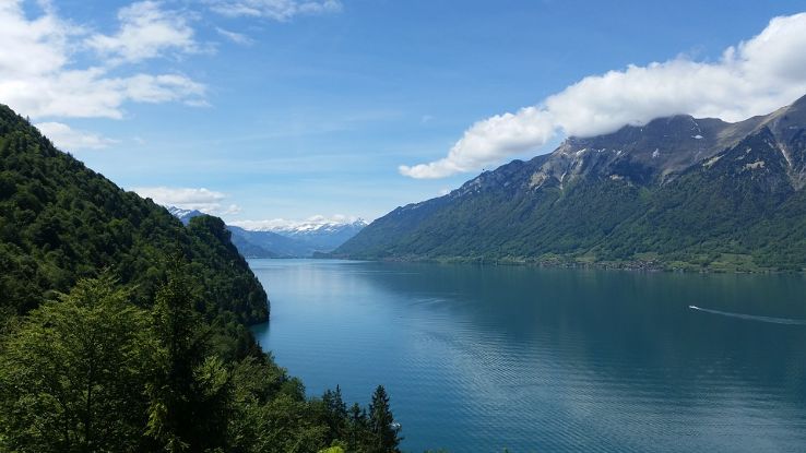 Lake Brienz Trip Packages