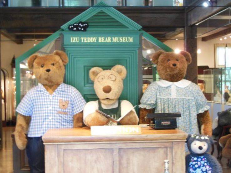 Izu Teddy Bear Museum Trip Packages