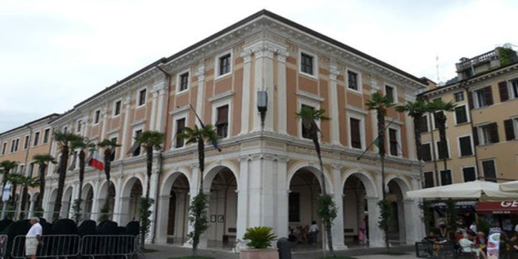 Palazzo della Magnifica Patria di Salo Trip Packages