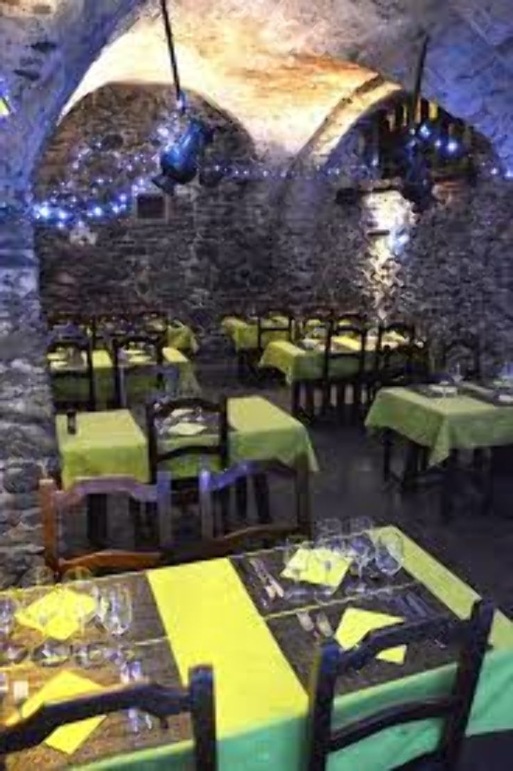 La Cave de Tous Vents Trip Packages La Cave de Tous Vents Trip Packages