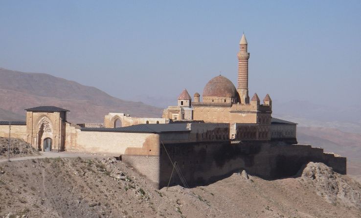 Ishak Pasha Palace Trip Packages