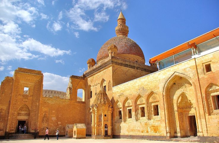 Ishak Pasha Palace Trip Packages