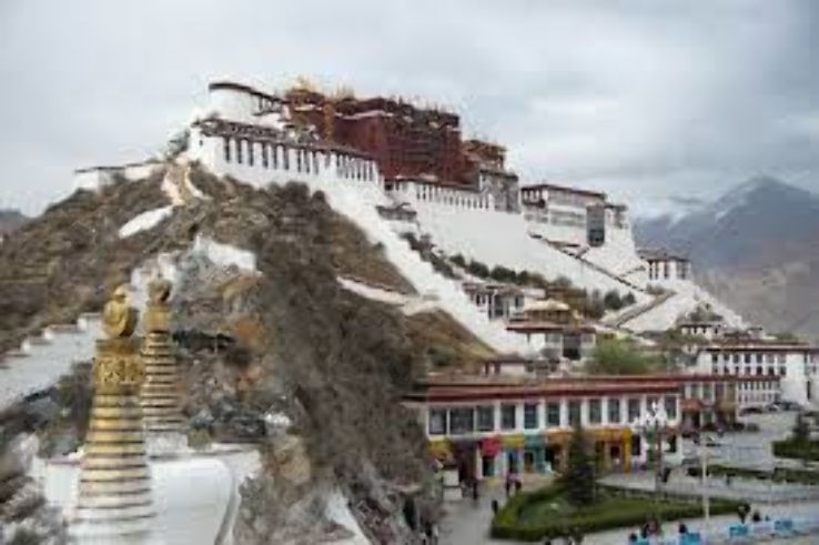 Potala Palace  Trip Packages