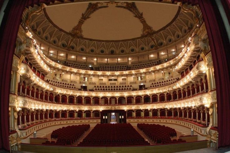 Teatro Petruzzelli Trip Packages