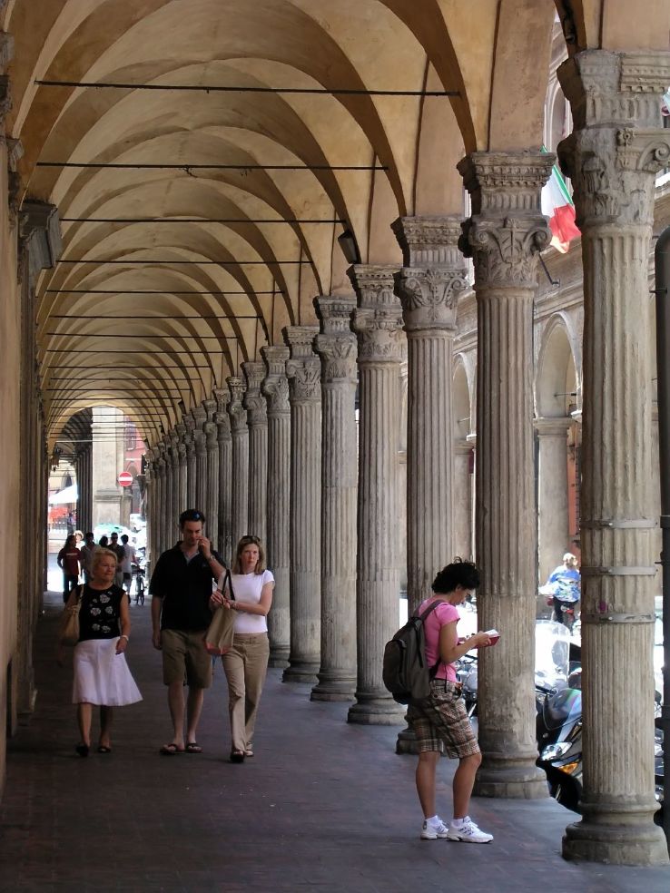 Porticoes Trip Packages
