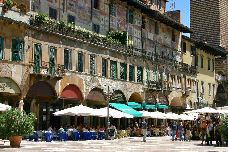 Piazza Delle Erbe Trip Packages