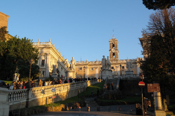 Capitoline Hill Trip Packages