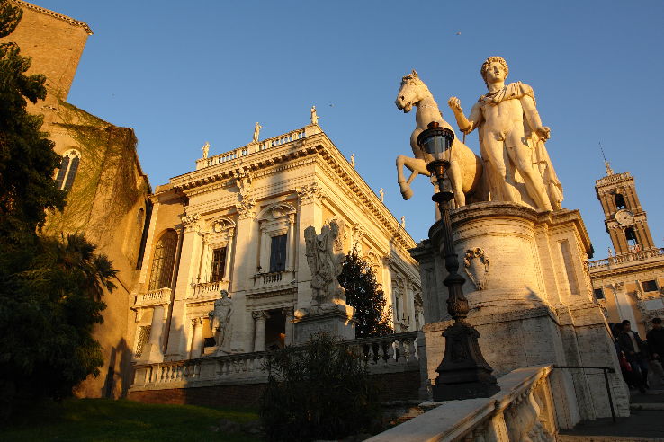 Capitoline Hill Trip Packages