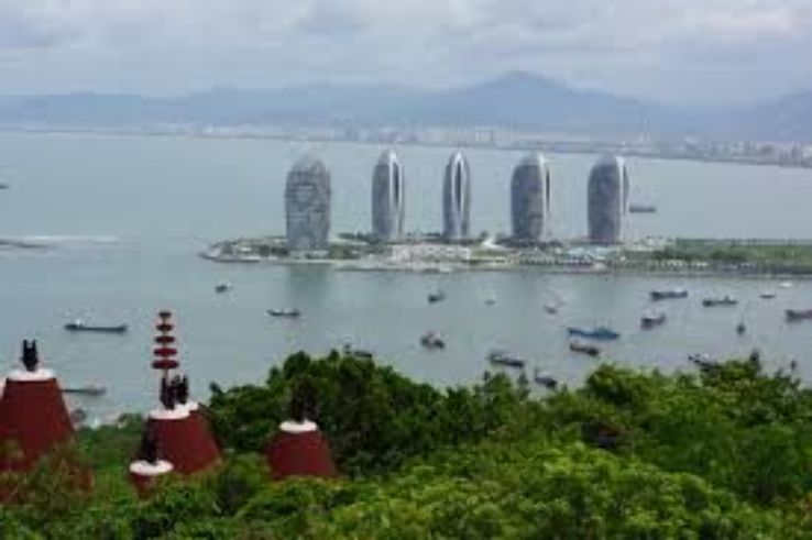 Phoenix Island  Trip Packages