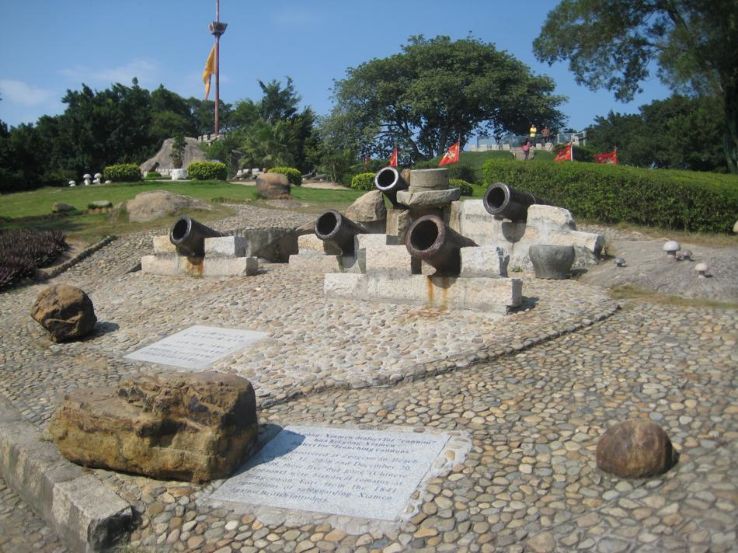 Hulishan Fortress Trip Packages