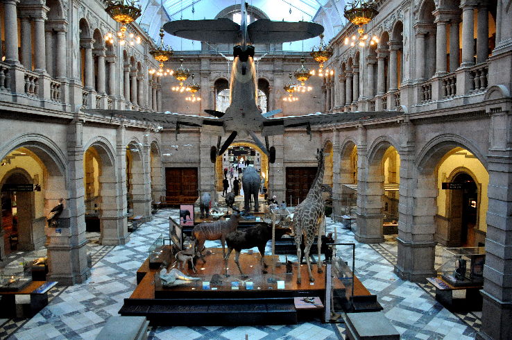 Kelvingrove Art Gallery and Museum Trip Packages