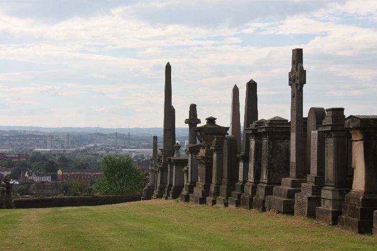 Glasgow Necropolis  Trip Packages