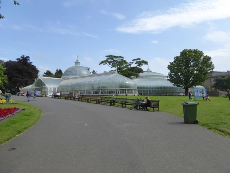 Glasgow Botanic Gardens  Trip Packages