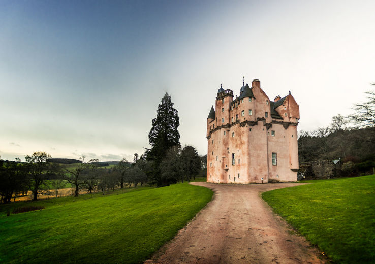 Craigievar Castle Trip Packages