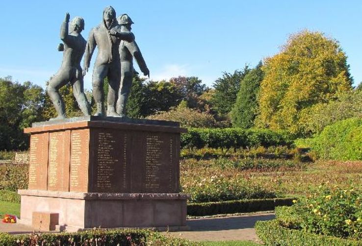 Hazlehead Park Trip Packages