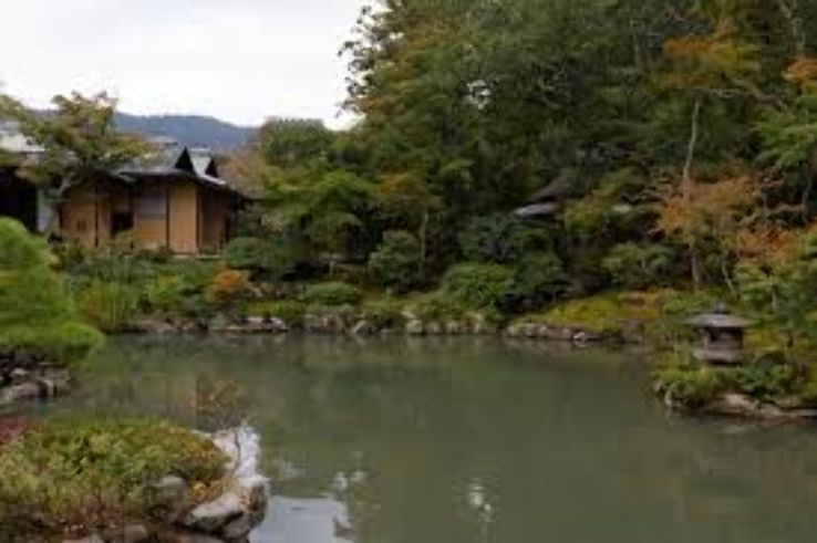 Isui-en Garden Trip Packages