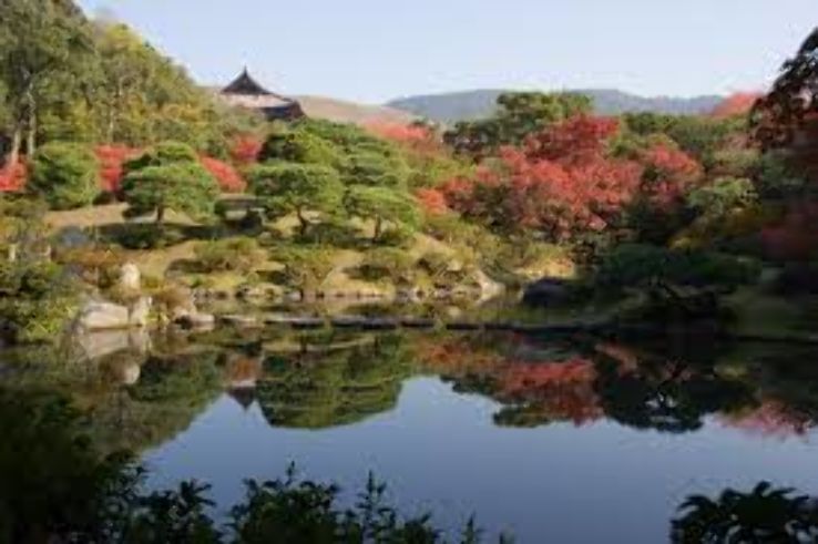 Isui-en Garden Trip Packages