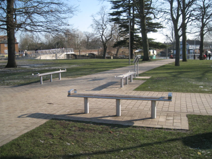 Bancroft Gardens Trip Packages