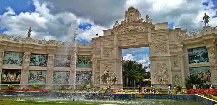 Innovative Film City Trip Packages