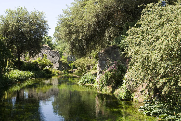 Giardino di Ninfa Trip Packages