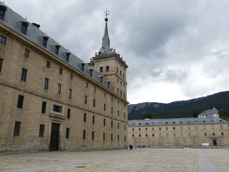 El Escorial Trip Packages