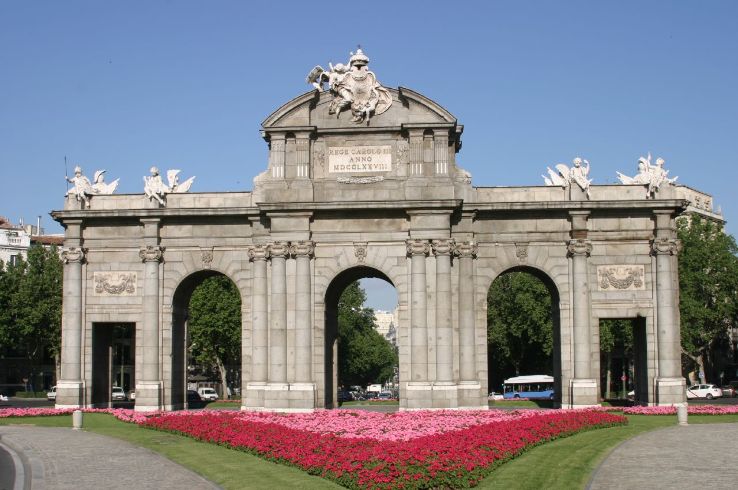 Puerta de Alcala Trip Packages