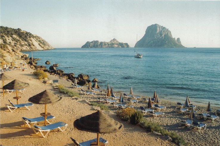 Cala d Hort Trip Packages